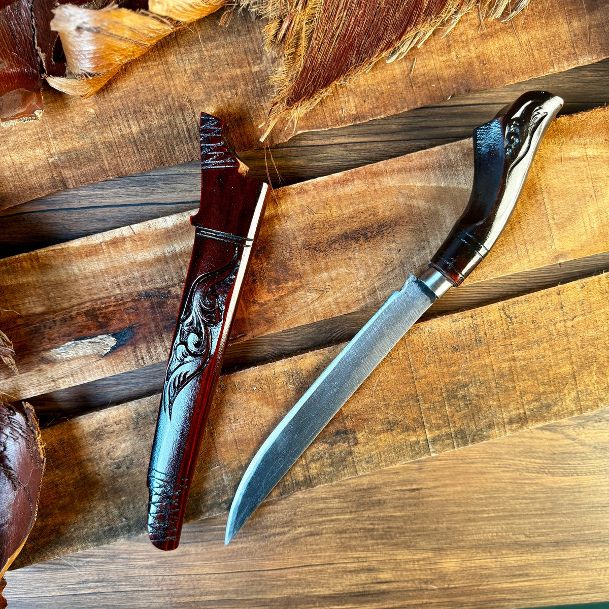 hand-forged Indonesian Laduk knife rasamala handle carved detail complete set