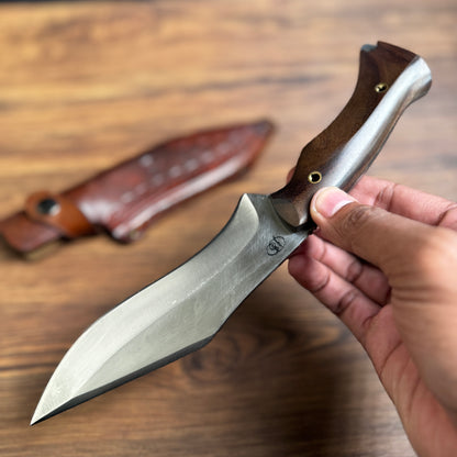 kukri knife spring steel blade side profile close up