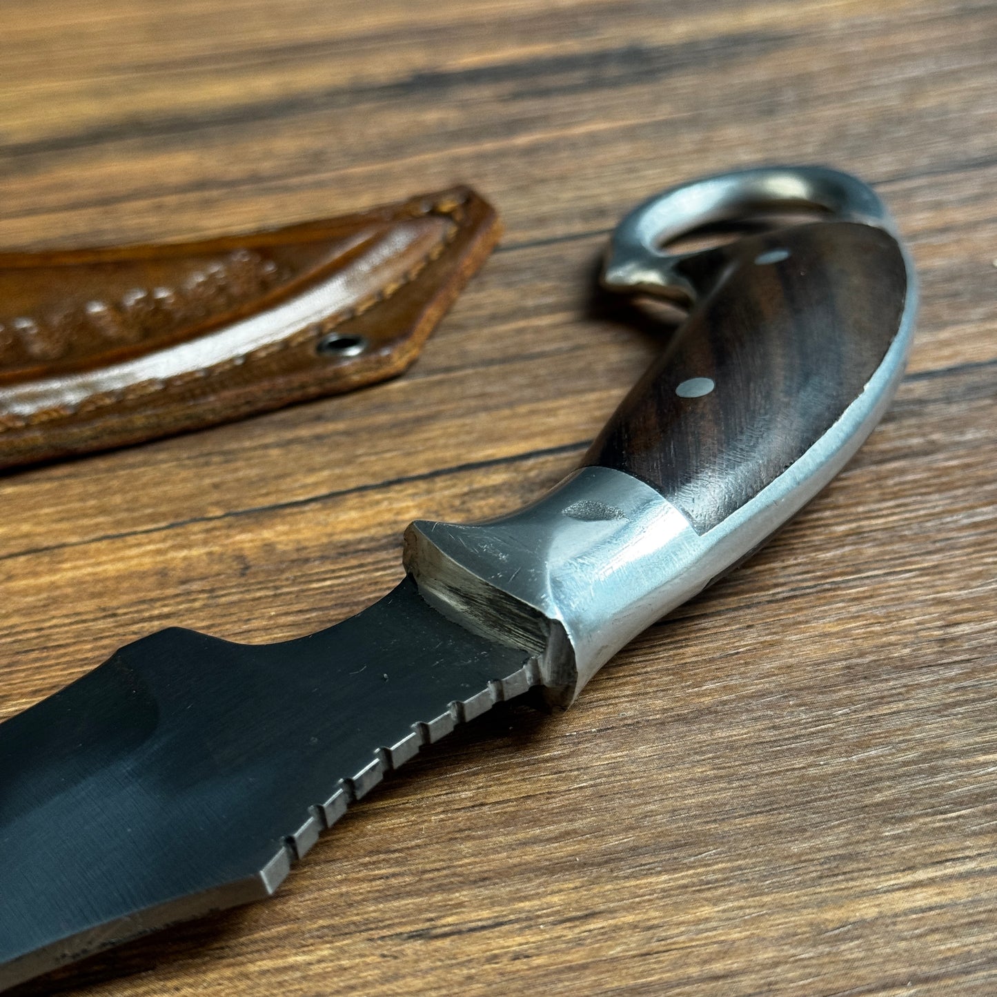 skinning knife rosewood handle close up detail